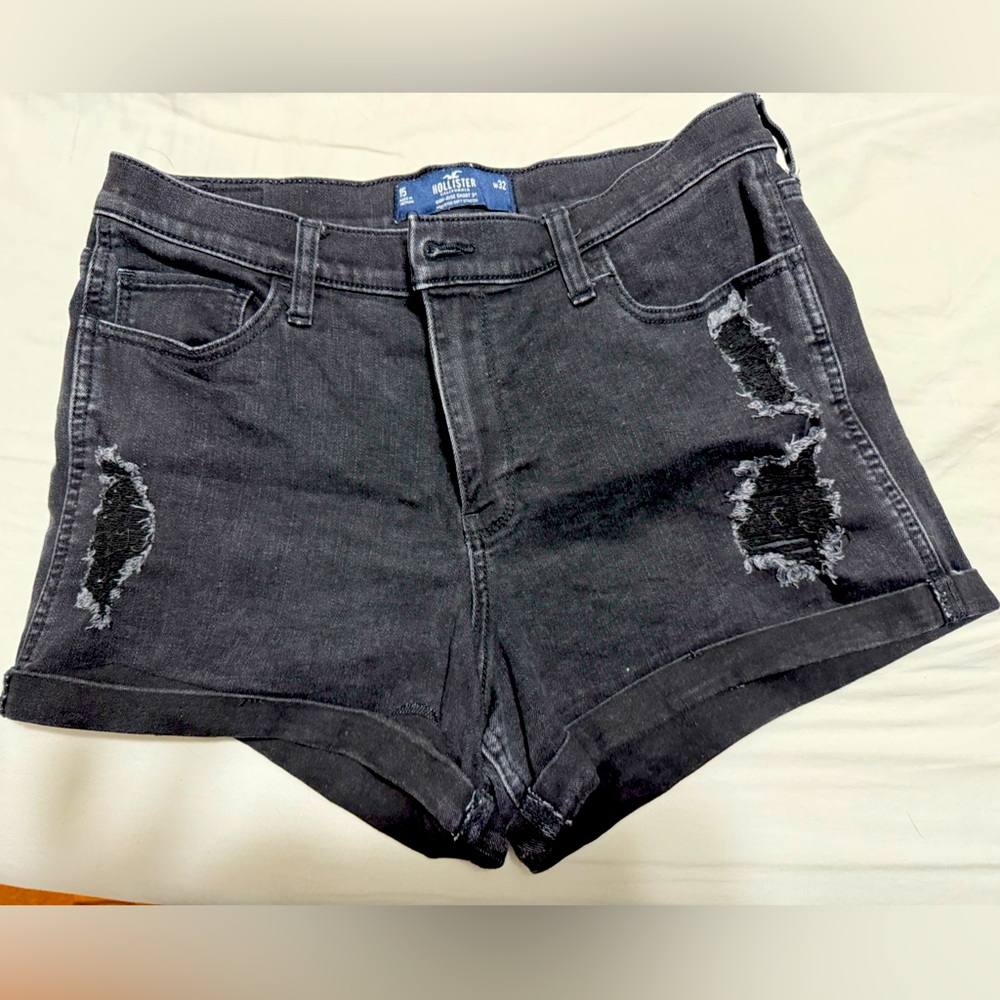 Hollister Women's Black Jean Shorts